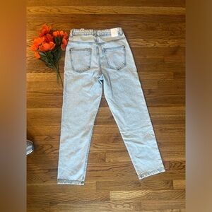 Zara Women’s Straight Jeans